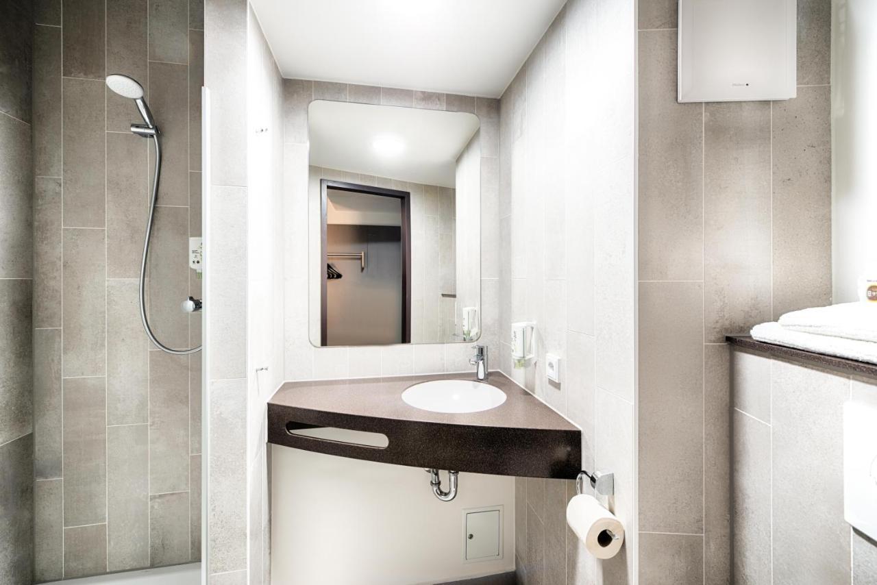 B&B Hotel Rostock City-West Extérieur photo